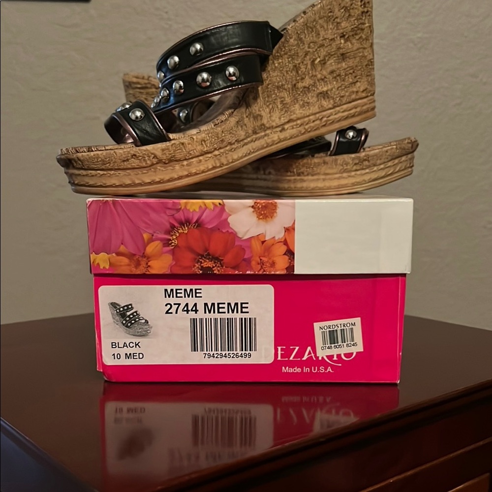 Meme Black Wedge Sandals